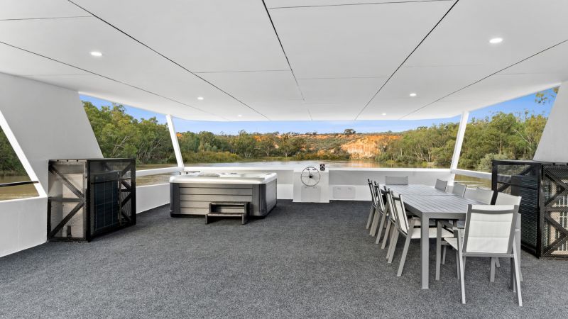 Murray River Trails - High River houseboat deck