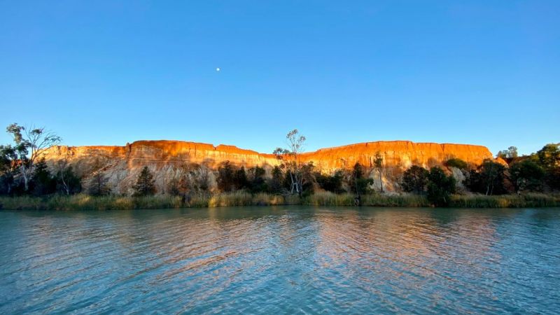 Stuff - Guy MacGibbon - Murray River